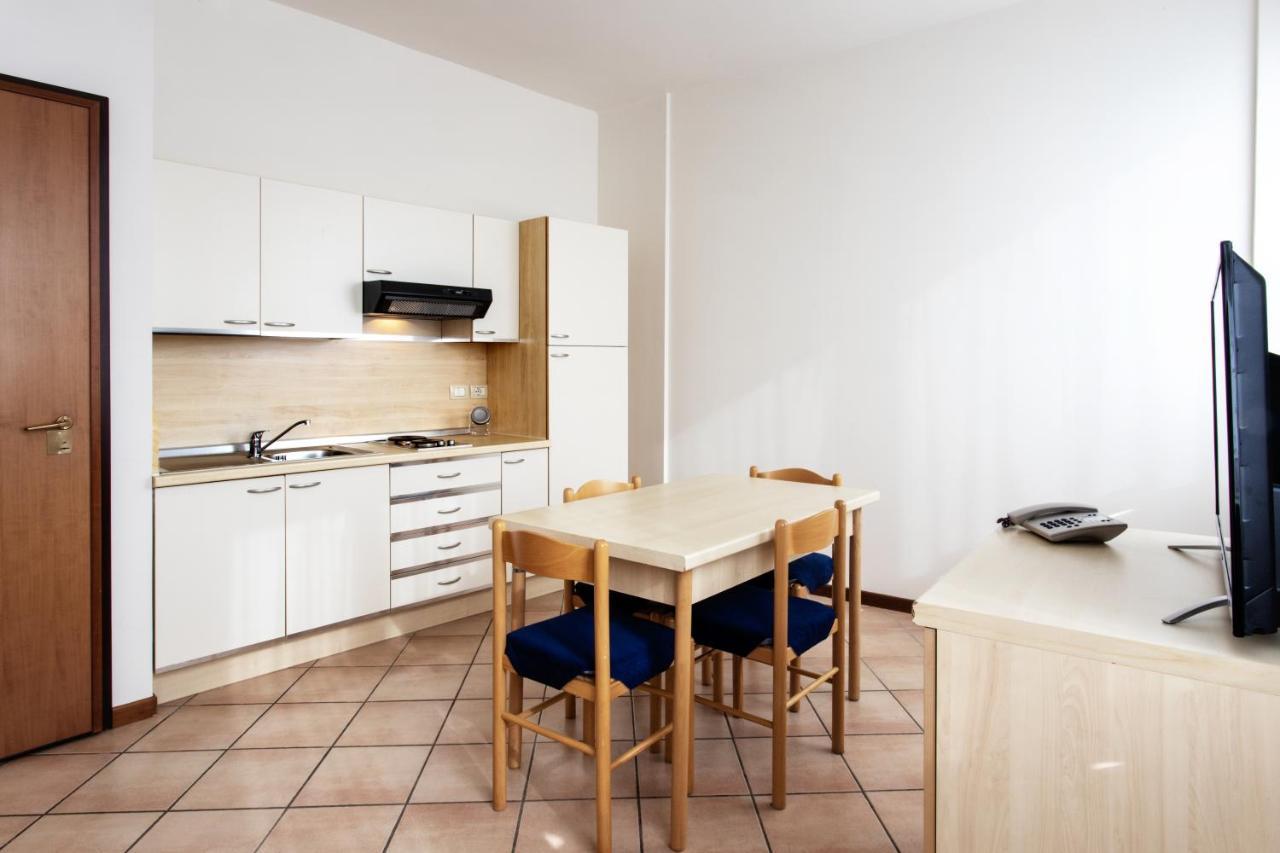 Residenza Cavour Apart otel Parma Dış mekan fotoğraf