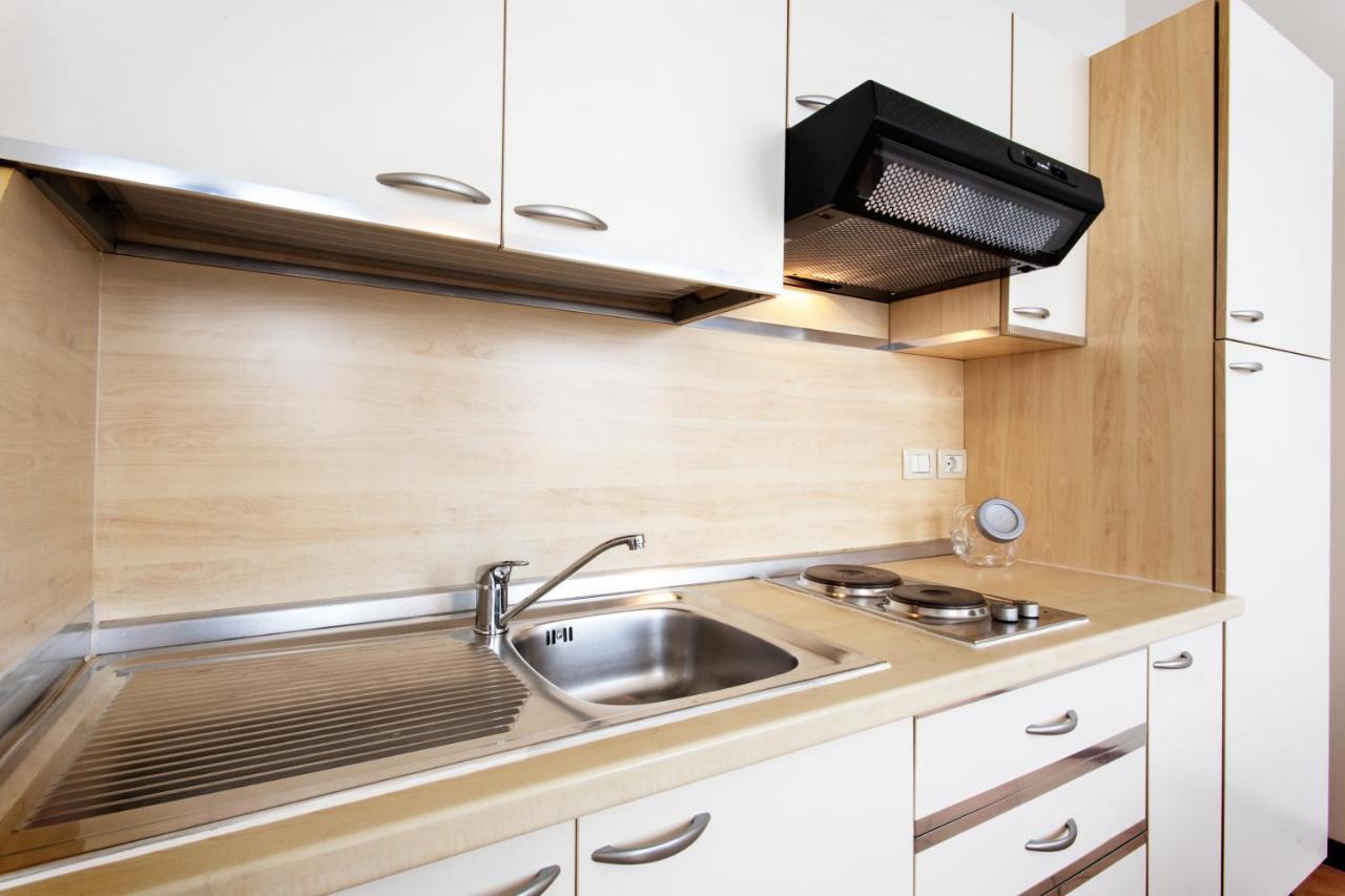Residenza Cavour Apart otel Parma Dış mekan fotoğraf